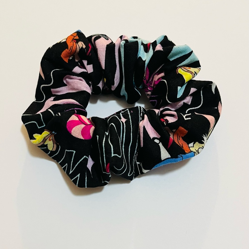 Disney Alice in Wonderland print Scrunchie